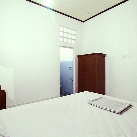 Legian Dua Dara Inn Kuta מראה חיצוני תמונה