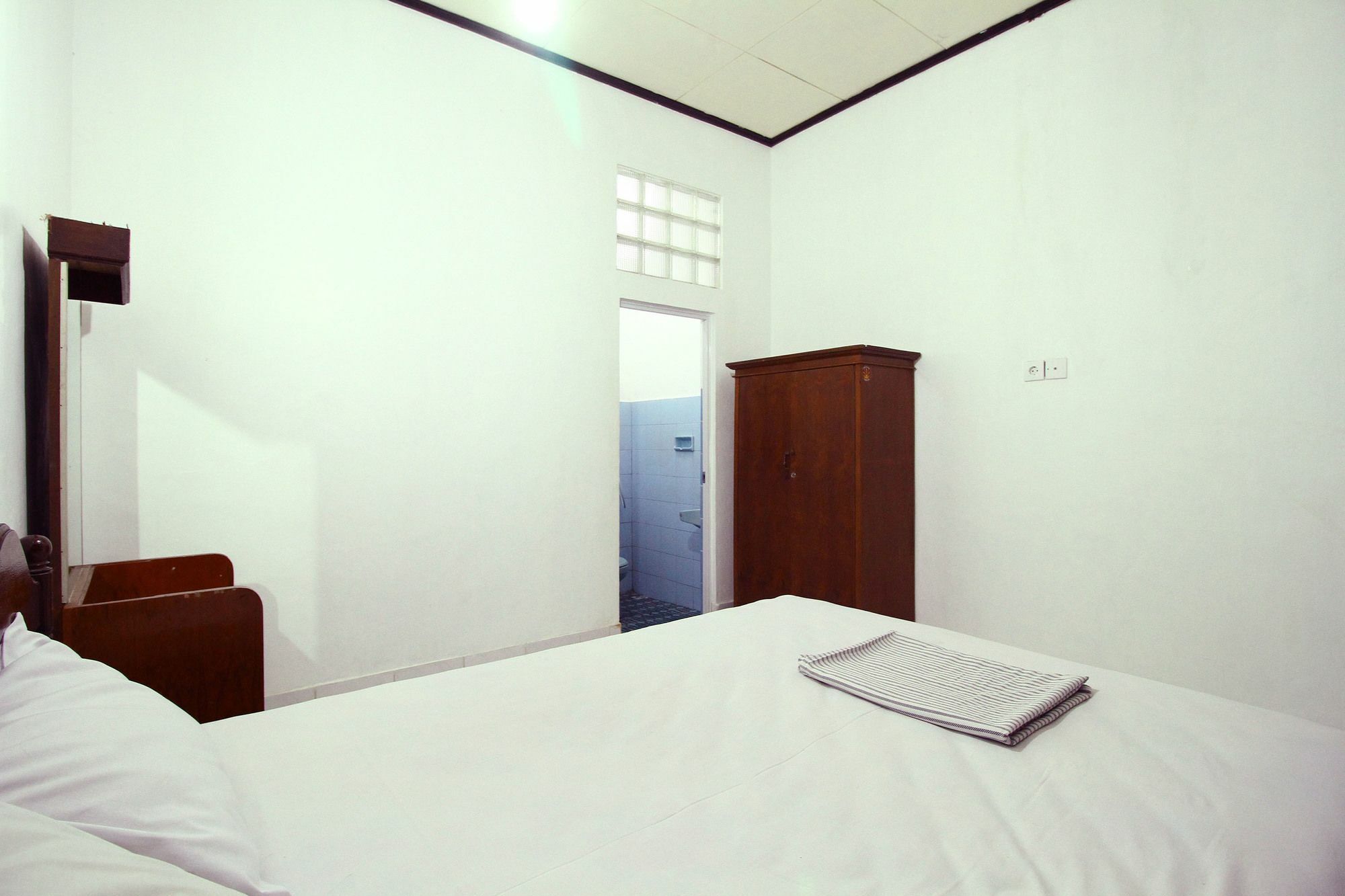 Legian Dua Dara Inn Kuta מראה חיצוני תמונה