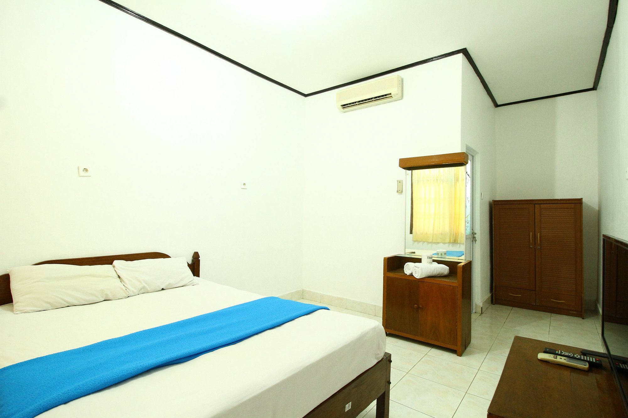 Legian Dua Dara Inn Kuta מראה חיצוני תמונה