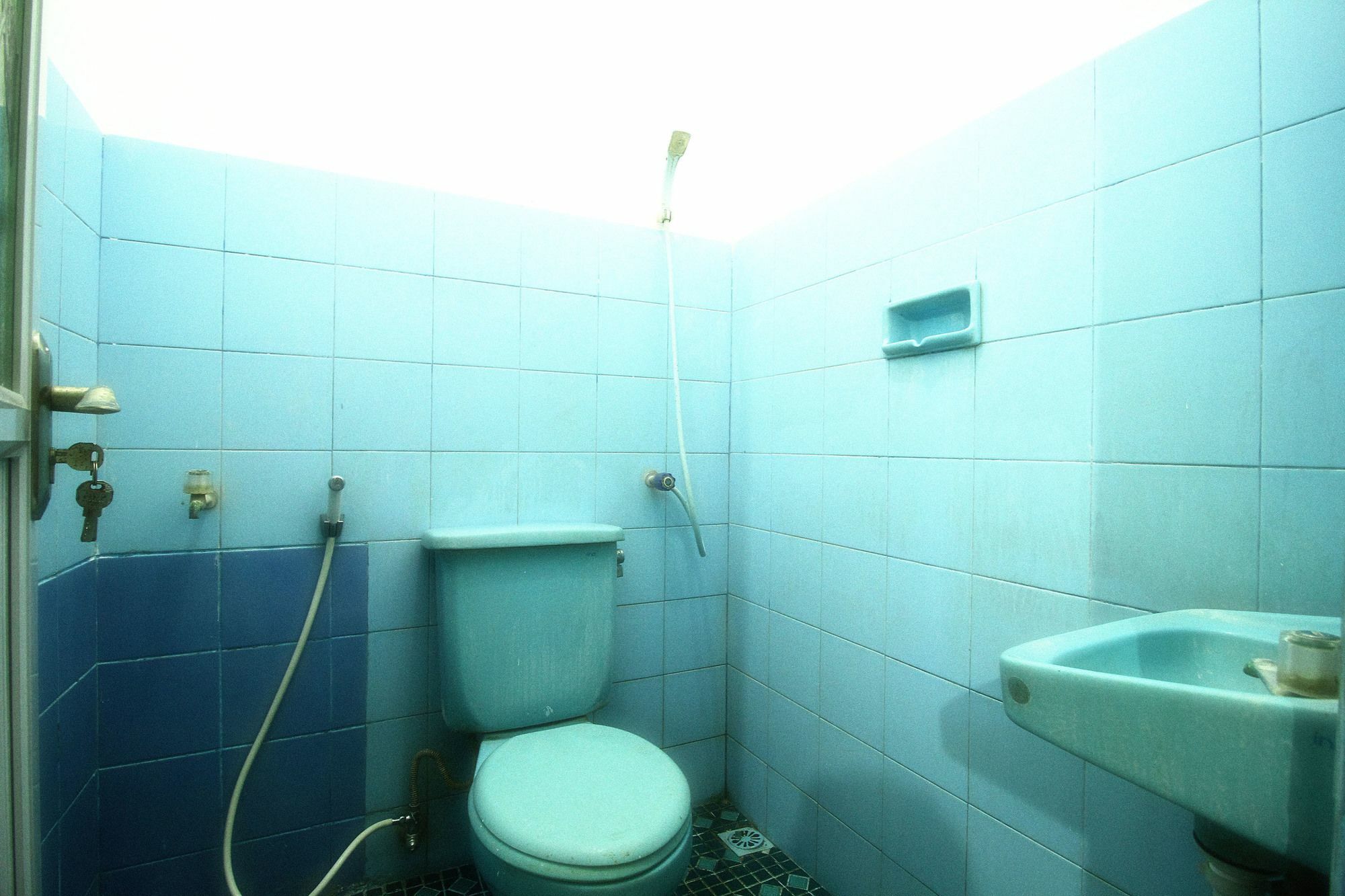 Legian Dua Dara Inn Kuta מראה חיצוני תמונה