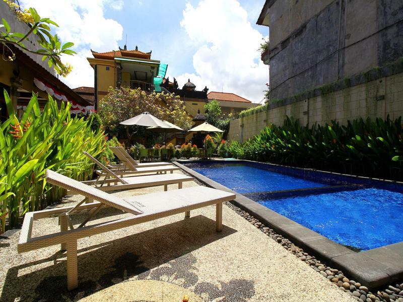 Legian Dua Dara Inn Kuta מראה חיצוני תמונה